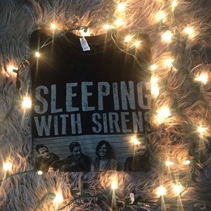 Hot Topic sleep with sirens T-Shirt